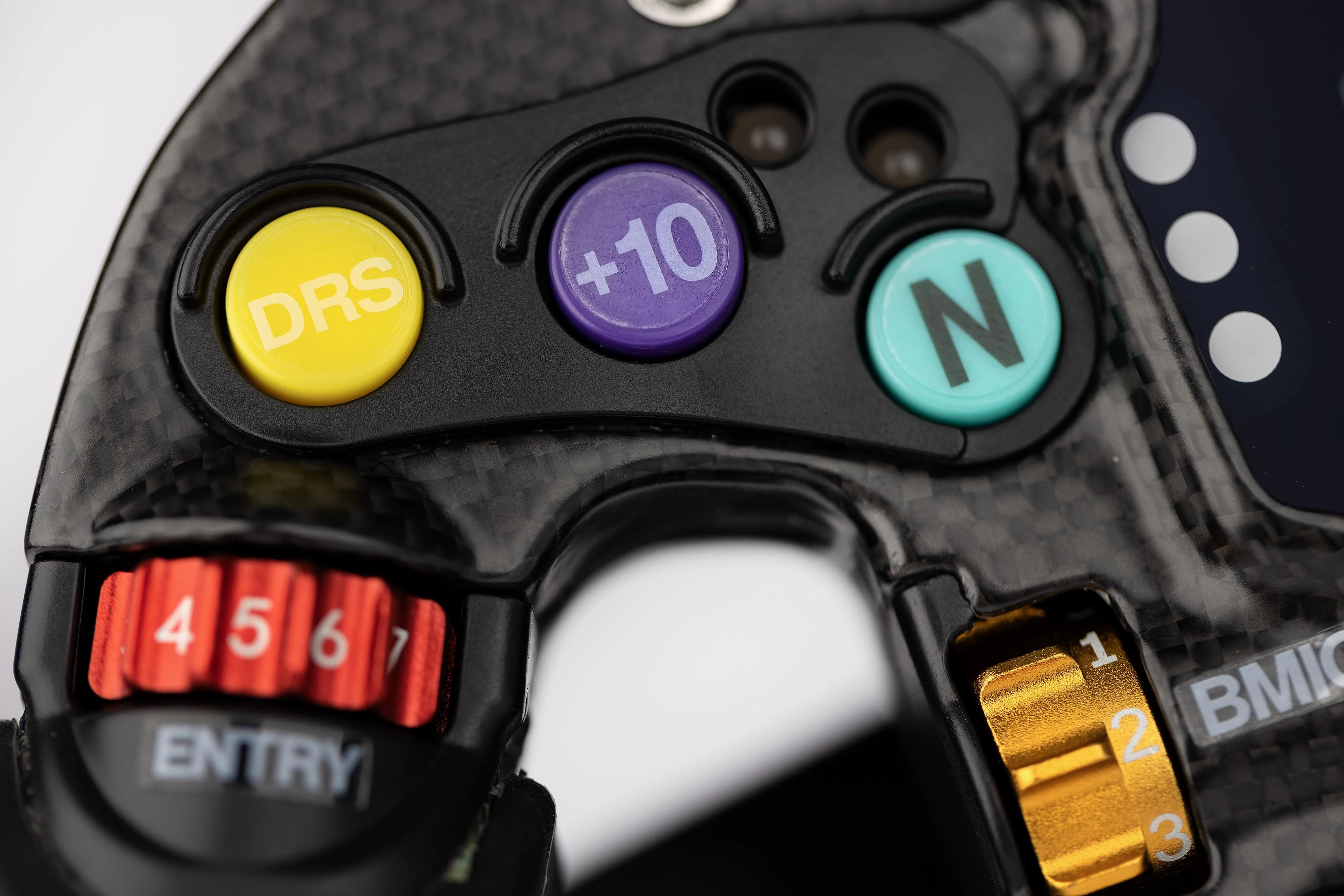 Mercedes-AMG PETRONAS Formula One Team Sim Racing Steering Wheel (2024/2025) - Image 12
